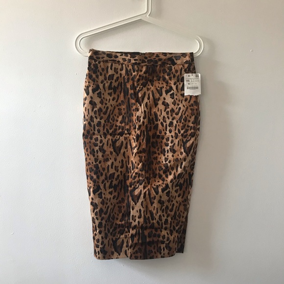 ZARA Leopard Pencil Skirt - Picture 1 of 4